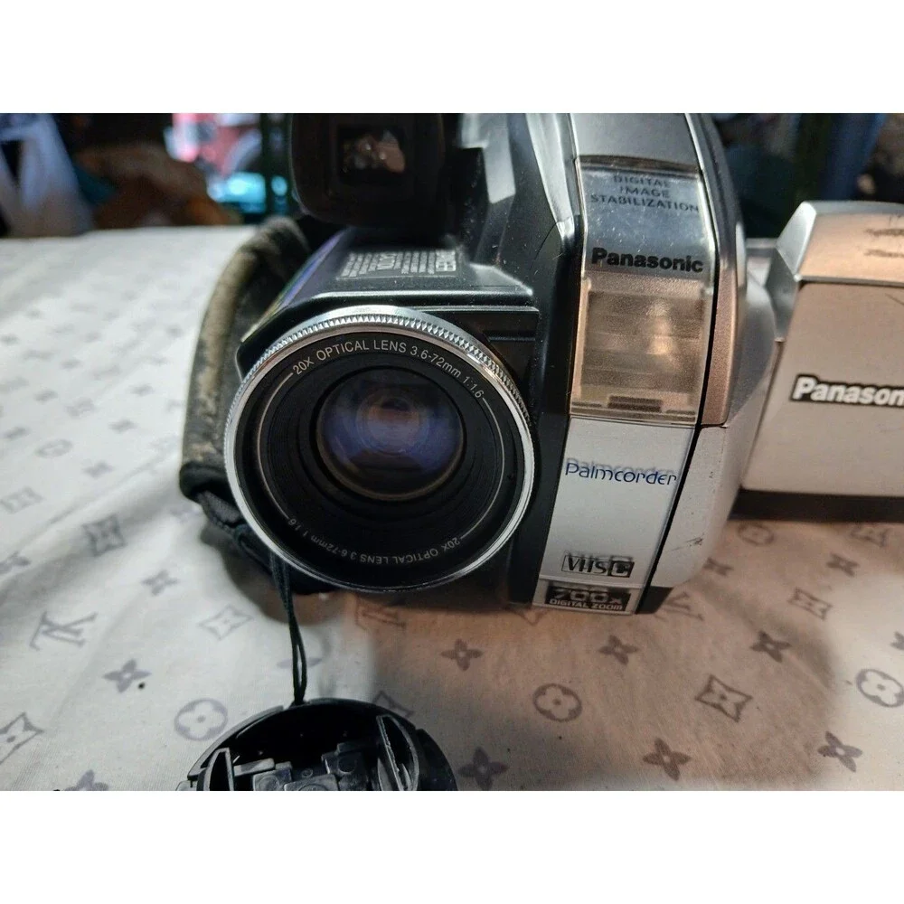 Panasonic Palmcorder PV-L352D VHS-C Analog Camcorder - UNTESTED